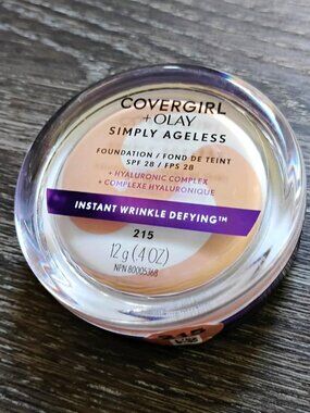 COVERGIRL Simply Ageless Instant Wrinkle Defying Foundation #215